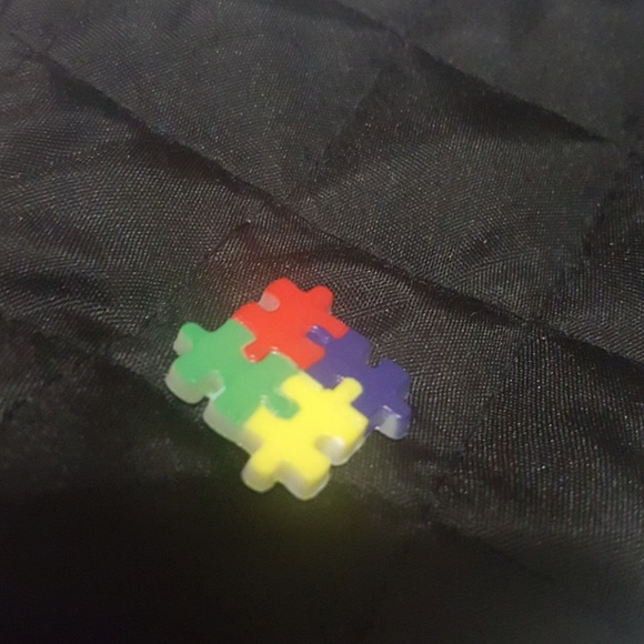 Autism Awareness Oven Potholder Mitt-Hanging - Picture 3 of 5